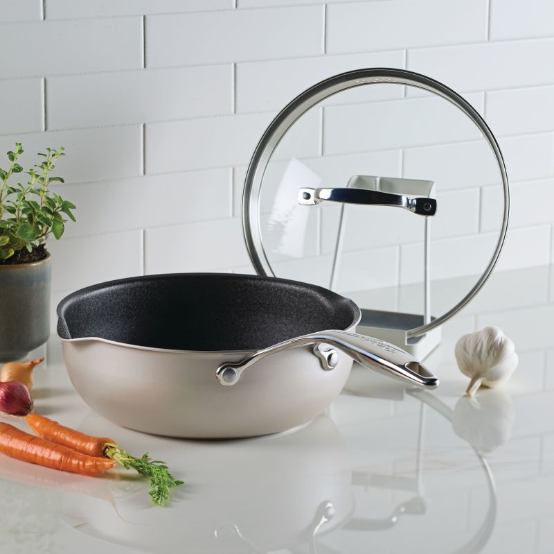 Infinity Pan mit ScratchDefenseTM, 9.5'/3.2 Quart